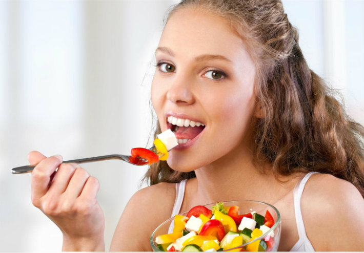 girl eating healthy food