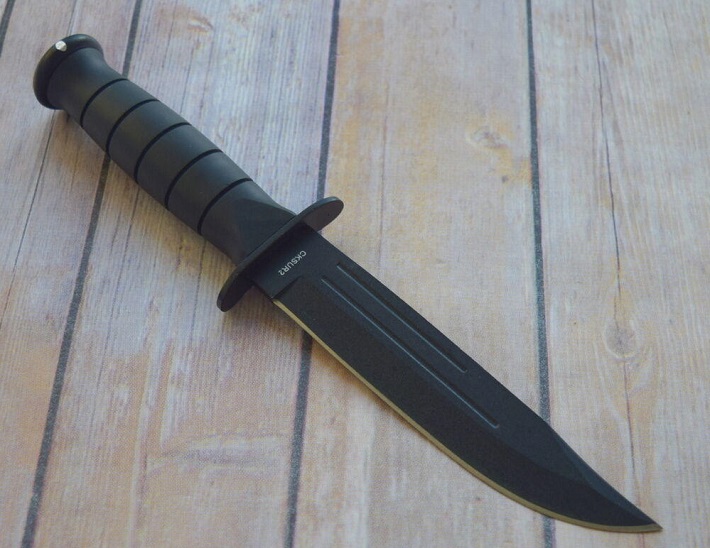 Fixed tactical knife