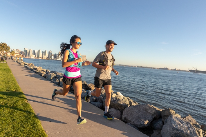 two people running with running gear